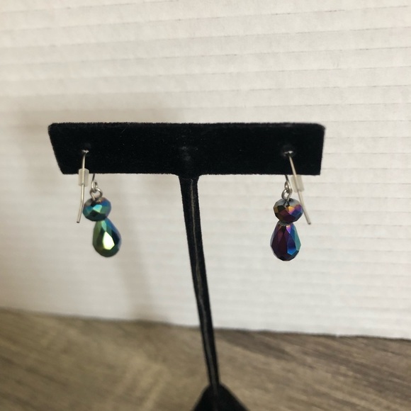 Vtg Iridescent Drop Earrings - Picture 3 of 9